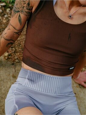 Bandit WOMEN'S ADAPTO™ SCOOPNECK DISTANCE TANK - CACAO Size XS